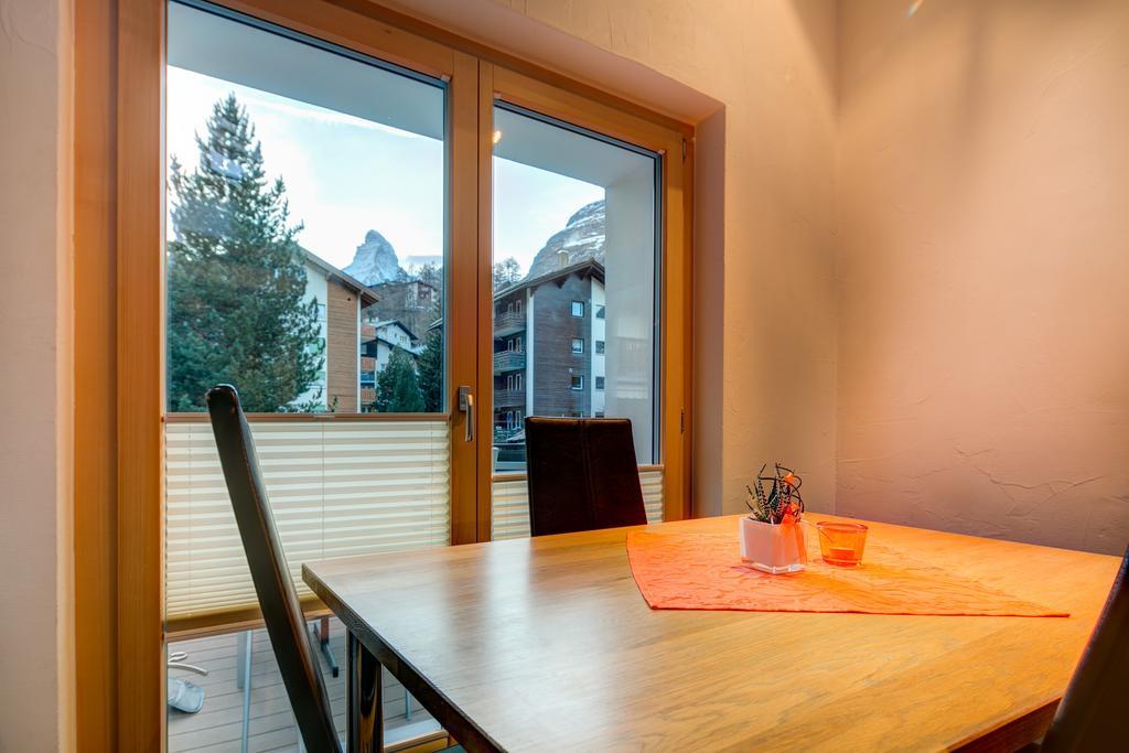 Chalet Abacus Zermatt Phòng bức ảnh